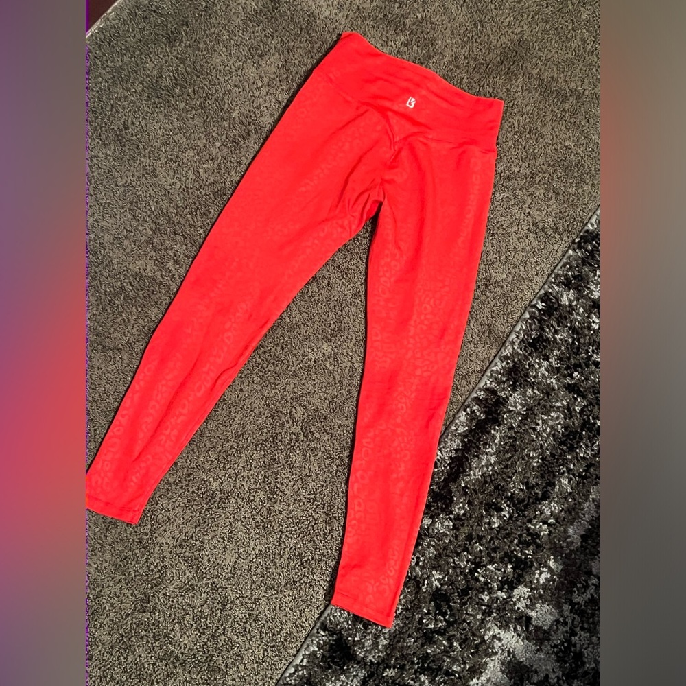 Buff bunny Rosa leopard legging.